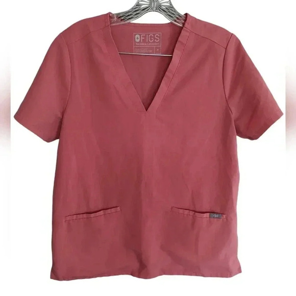Figs desert Beat It Pink three pocket scrub top size medium - Picture 3 of 5